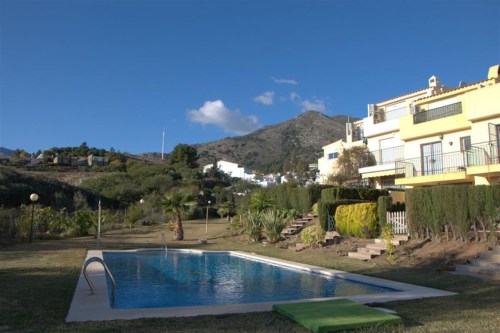 Новый Дом Таунхаус 94 м2  Коста дель Соль Малага Бенальмадена Коста Townhouse Benalmadena Costa