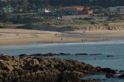 Пляжи на Севере Испании на Атлантическом побережье , сосны , песок , лучший в мире серфинг Пляжи на Севере Испании на Атлантическом побережье , сосны , песок , лучший в мире серфинг