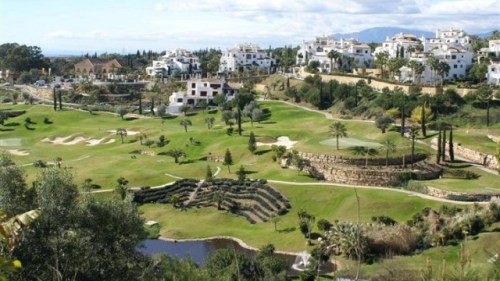 Таунхаус Town House  в Марбелье Marbella 2 этажа,  5 спален, 5 ванн