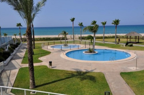 Аренда апартаментов на Коста Бланка Costa Blanca ,  город Дения (Denia) 1-я линия моря, пляж Лес Маринес (Les Marines, Las Marinas)