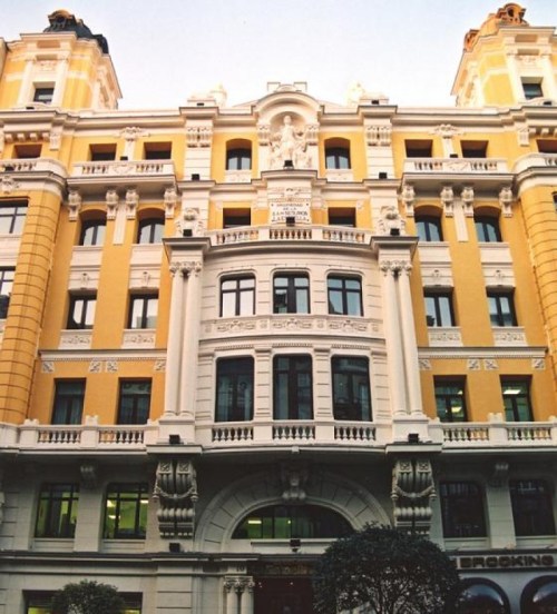 Новости туризма в Испании - На главной улице Мадрида Гран Виа Gran Vía , будет открыт новый отель