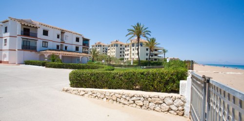 Недвижимость в Испании. Продажа апартаментов Коста Бланка Costa Blanca , Дения Dénia , 1- я линия моря , студия 30 м2, цена 44.000 евро € Недвижимость в Испании. Продажа апартаментов Коста Бланка Costa Blanca , Дения Dénia , 1- я линия моря , студия 30 м2, цена 44.000 евро €