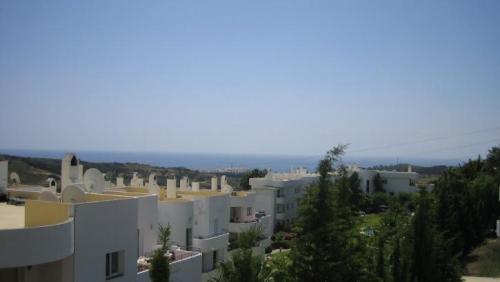 Недвижимость в Испании. Продажа апартаментов (пентхаус) 100 м2 , цена 96.000 евро Коста дель Соль Costa del Sol , Эстепона Estepona ,15 км от Марбельи Marbella