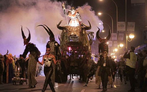 Туры на Карнавал в Мадрид . Карнавал в Мадриде в 2018 году пройдет с 9 - 14 февраля 2018 года