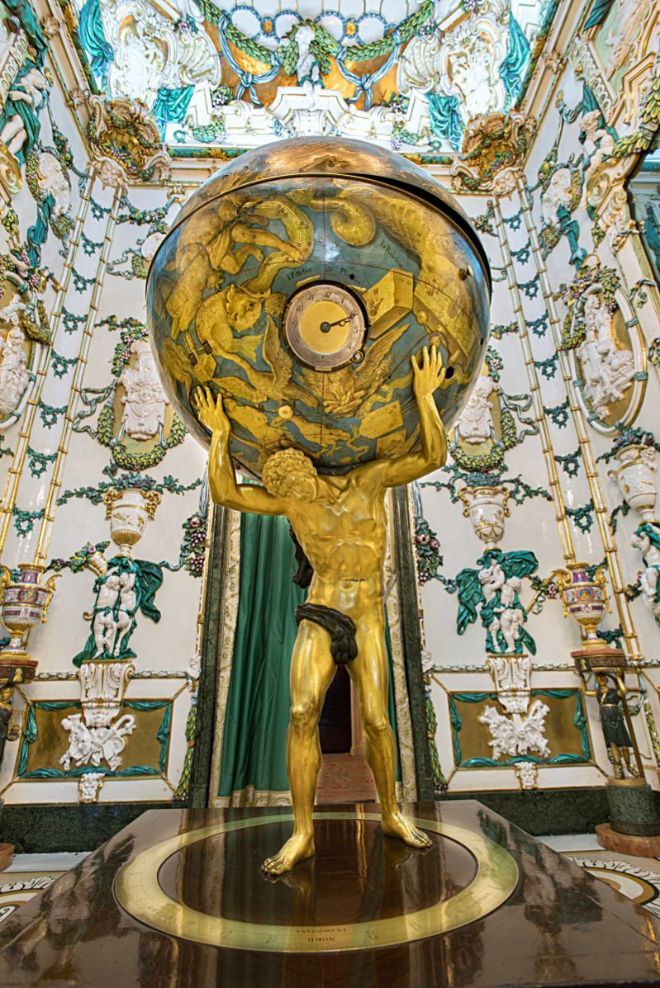 Индивидуальные и групповые экскурсии в Королевский Дворец в Мадриде. Коллекция часов.